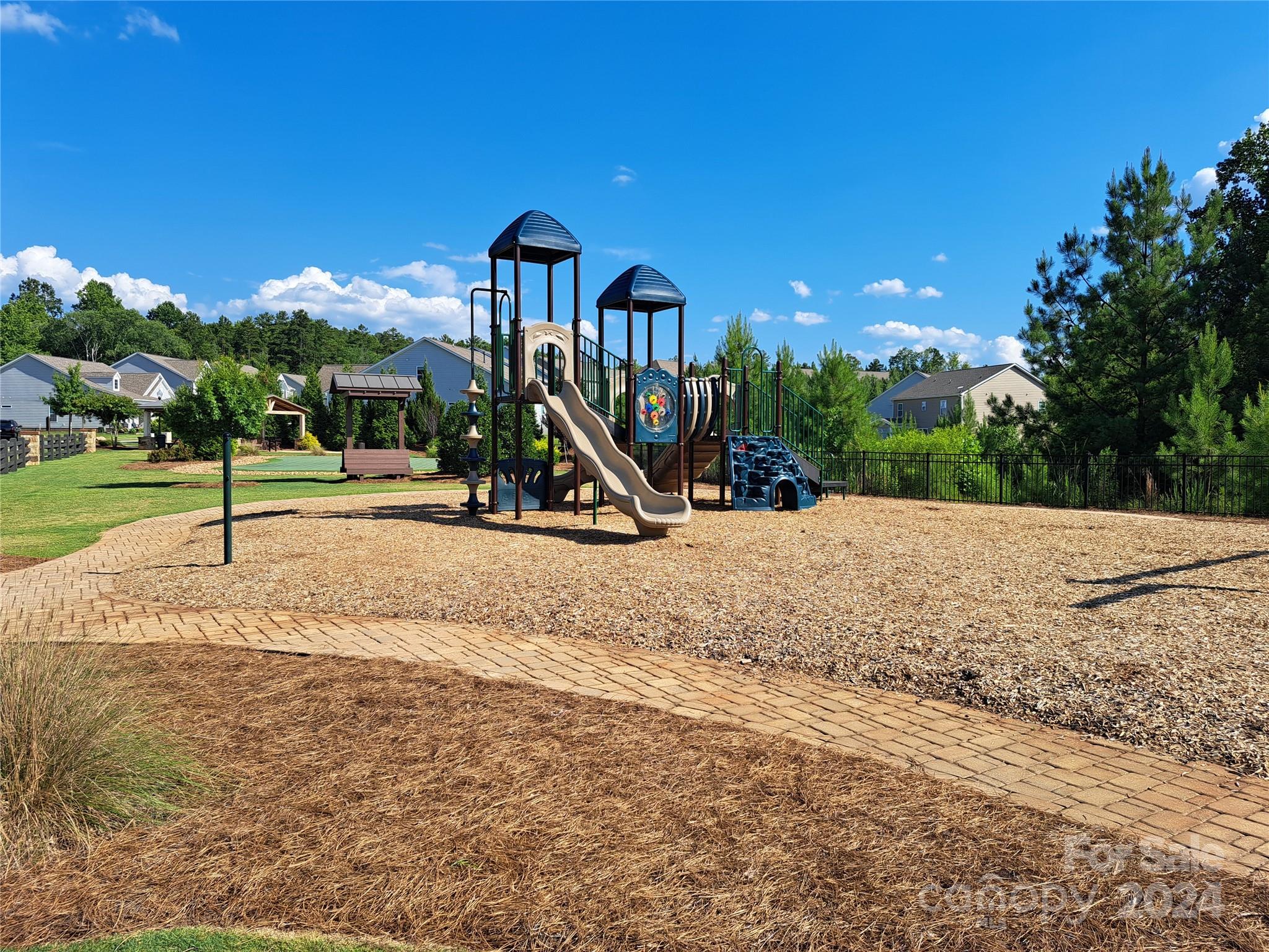 4049 Oakmere Road Waxhaw, NC 28173 - Photo 36 of 40 Gallery Image 36