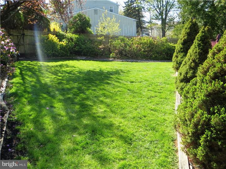 7 Colonial Court Clementon, NJ 08021 - Photo 22 of 25 Gallery Image 22