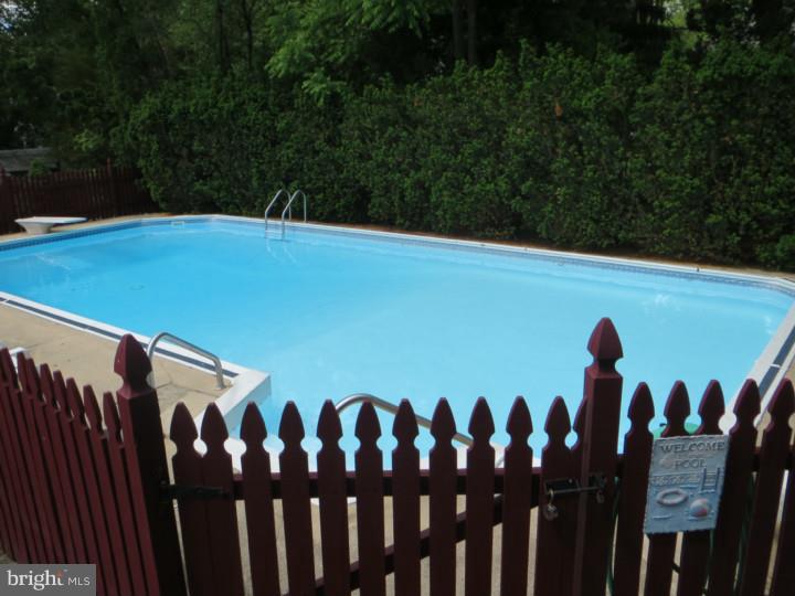 7 Colonial Court Clementon, NJ 08021 - Photo 25 of 25 Gallery Image 25