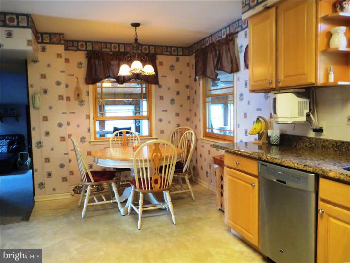 7 Colonial Court Clementon, NJ 08021 - Photo 5 of 25 Gallery Image 5