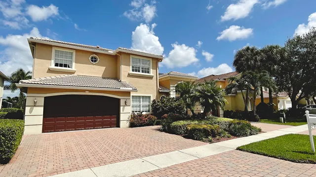 $7,000 | 9843 Vía Amati, Lake Worth, FL 33467