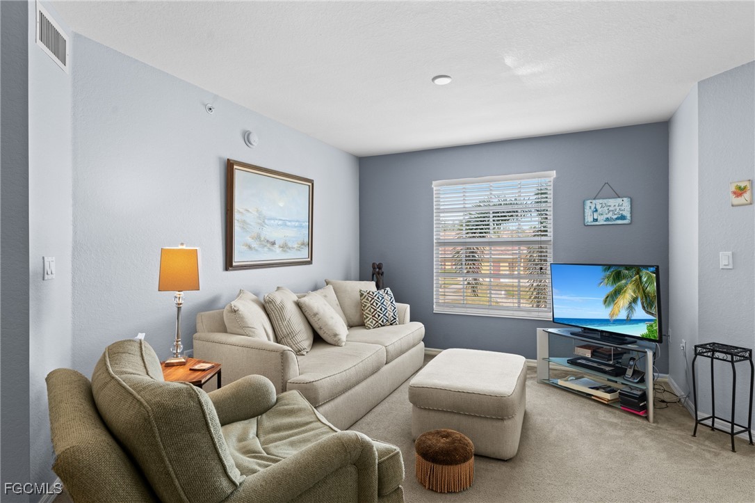 4135 Residence Drive, Unit 612 Fort Myers, FL 33901 - Photo 11 of 28