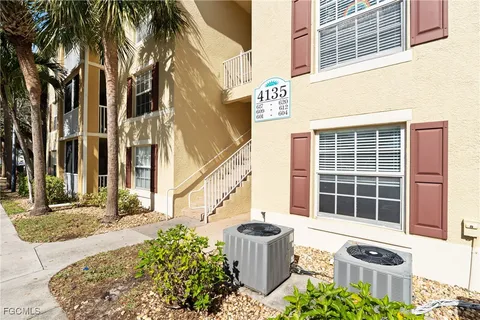 $169,899 | 4135 Residence Drive, Unit 612, Fort Myers, FL 33901