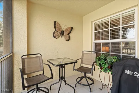 $169,899 | 4135 Residence Drive, Unit 612, Fort Myers, FL 33901