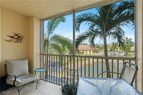 $169,899 | 4135 Residence Drive, Unit 612, Fort Myers, FL 33901