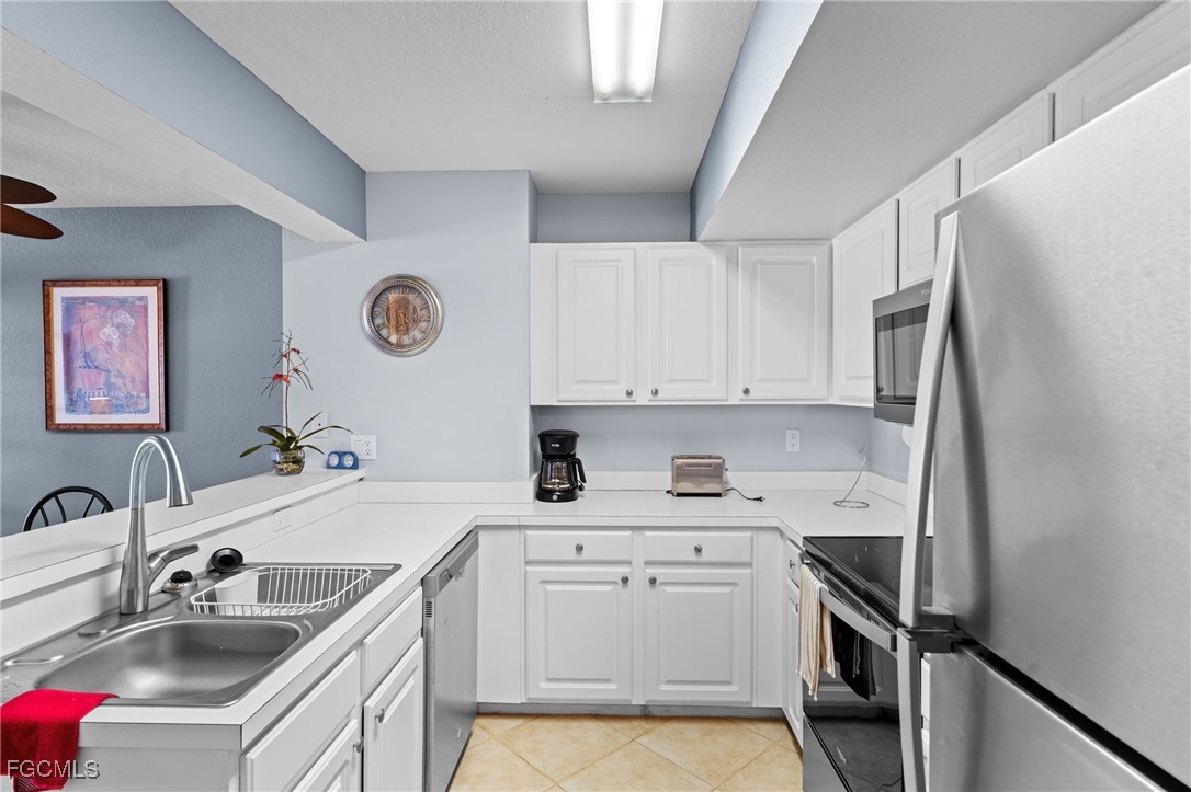 4135 Residence Drive, Unit 612 Fort Myers, FL 33901 - Photo 9 of 28