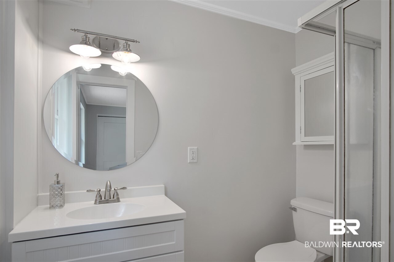 6940 Viola Road Gulf Shores, AL 36542 - Photo 19 of 28 Guest Bathroom