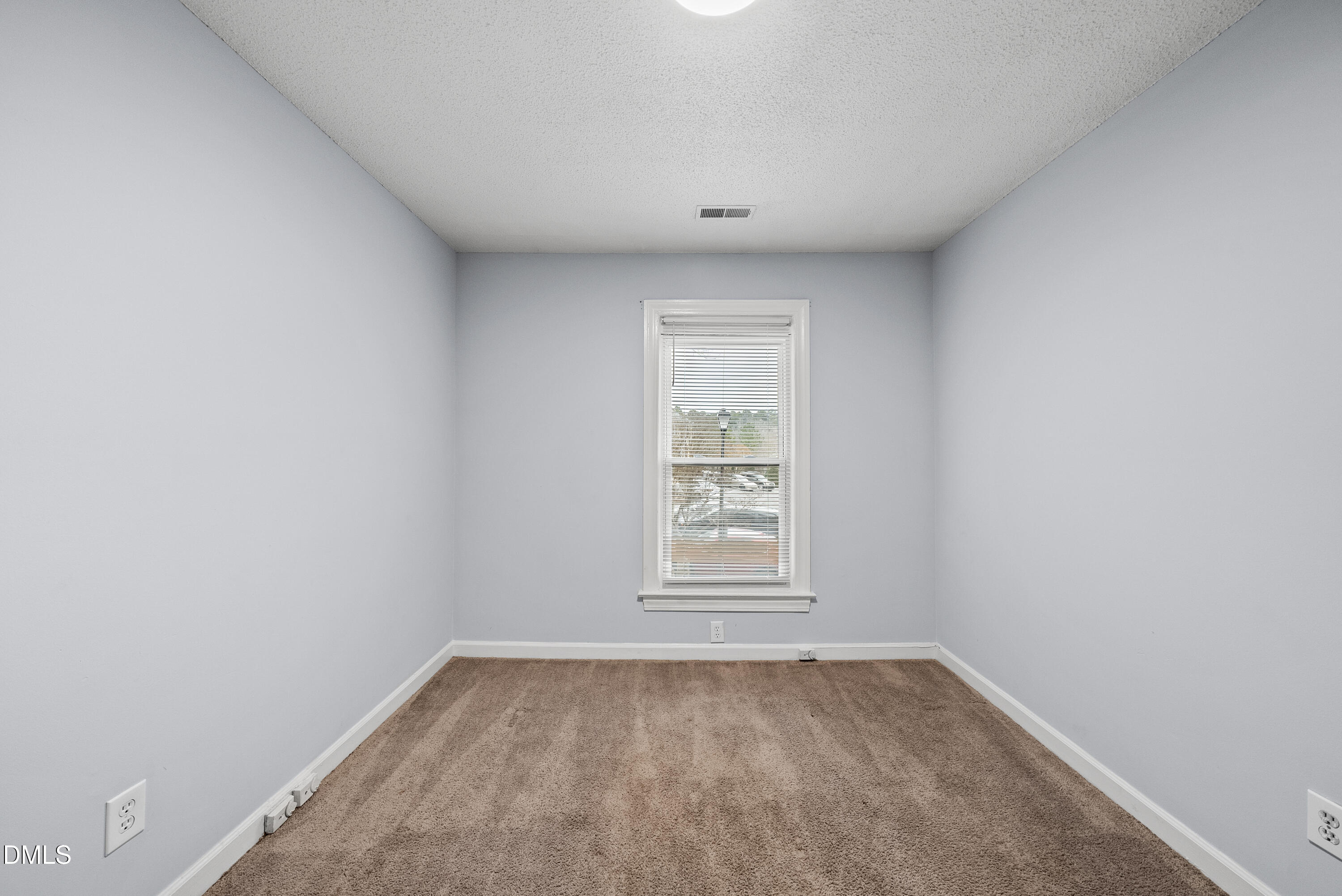 6115 Highcastle Court Raleigh, NC 27613 - Photo 27 of 32 DSC03367