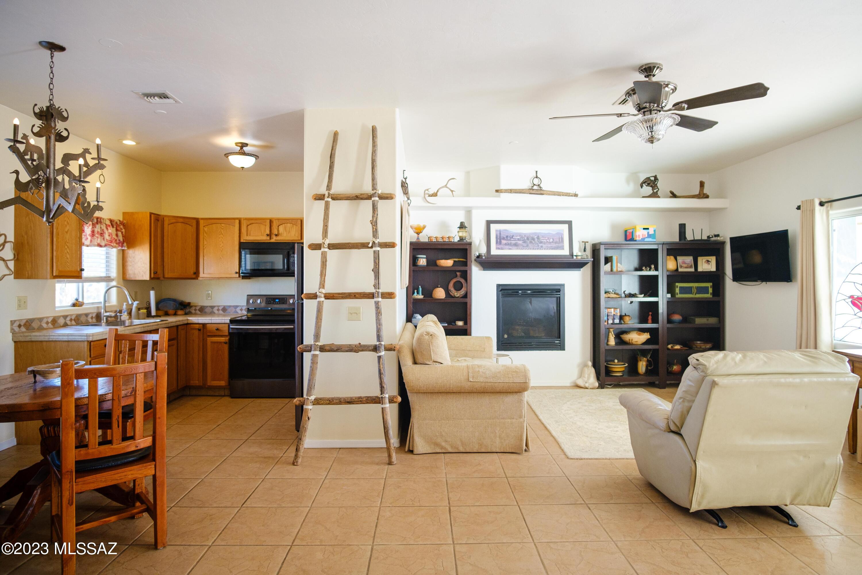6095 North Van Ark Road Tucson, AZ 85743 - Photo 13 of 38 Gallery Image 13