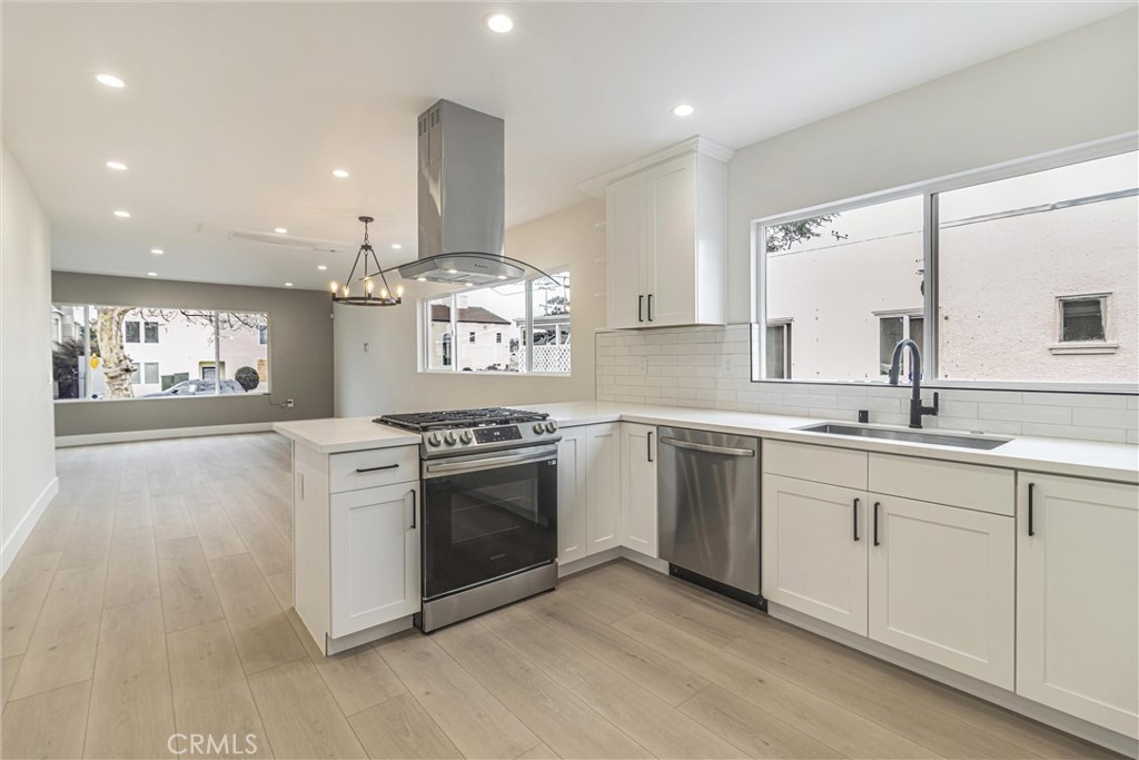 2709 Ritchie Street Oakland, CA 94605 - Photo 11 of 33