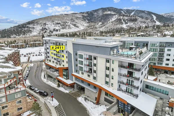 $2,750,000 | 2417 West High Rd Park, Unit 2411, Park City, UT 84098
