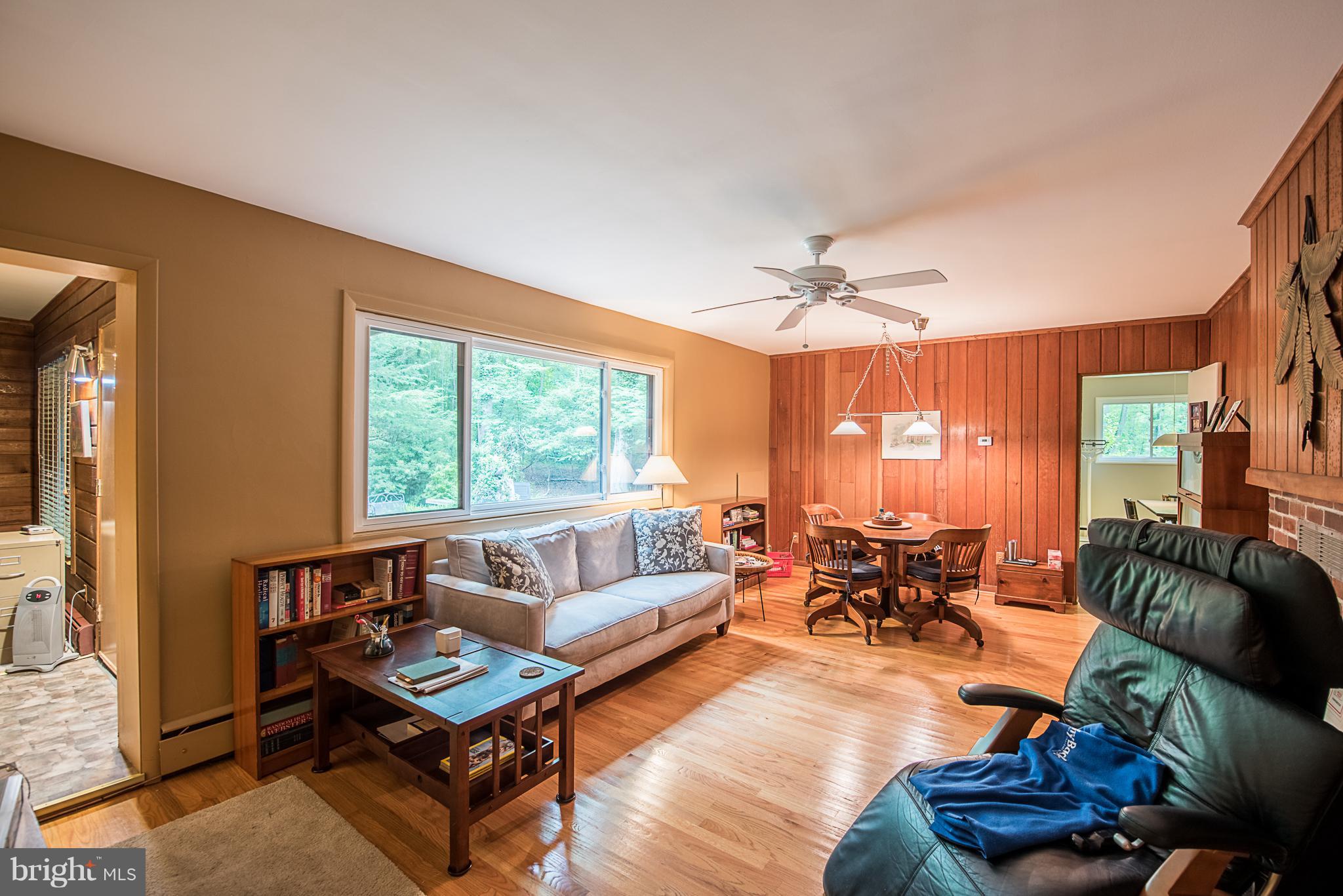 3806 Pleasant Ridge Road Annandale, VA 22003 - Photo 12 of 27 Family Room - See Virtual Tour