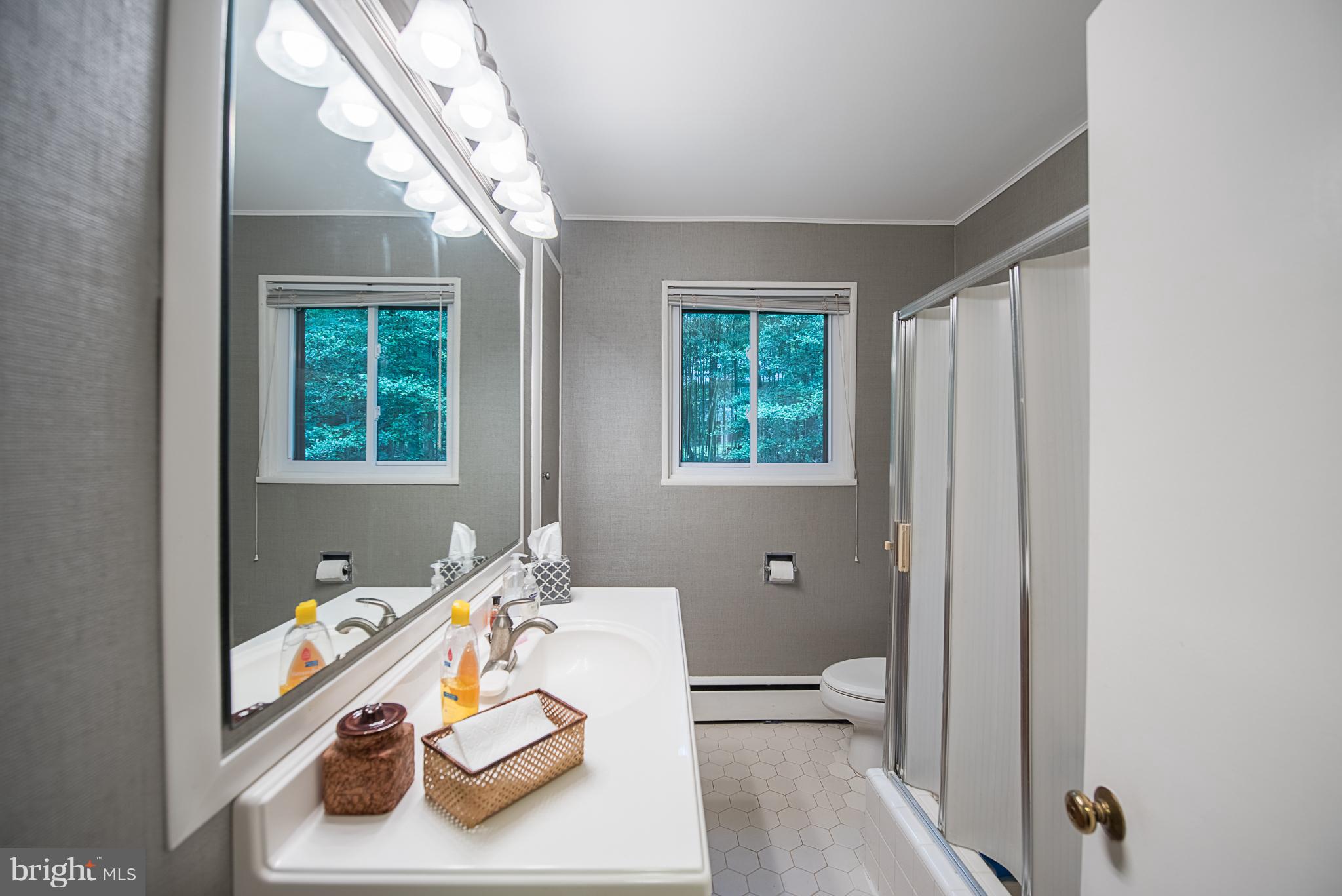 3806 Pleasant Ridge Road Annandale, VA 22003 - Photo 20 of 27 2 Full Bathrooms - See Virtual Tour