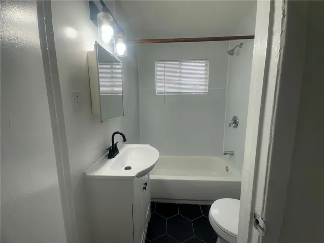 $900 | 515 Margil Street, Unit 517, San Antonio, TX 78225