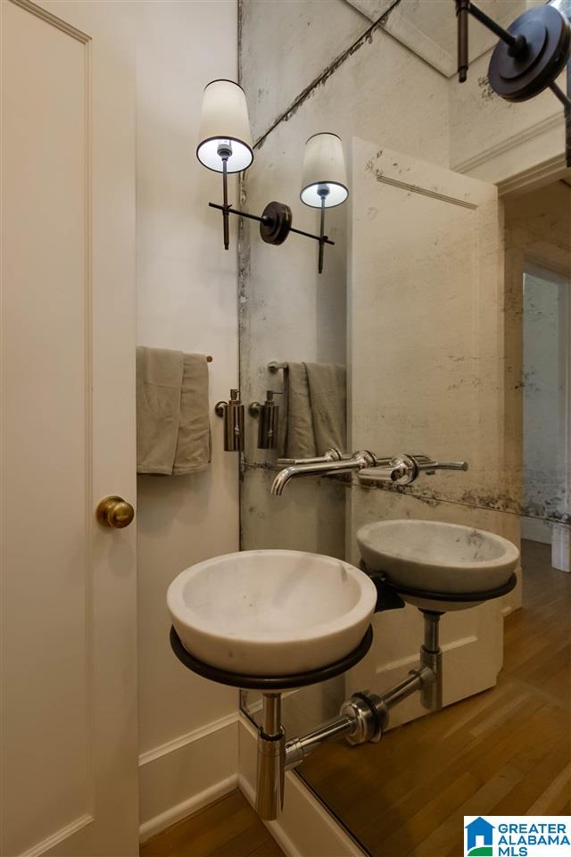 925 Essex Road Birmingham, AL 35222 - Photo 12 of 50