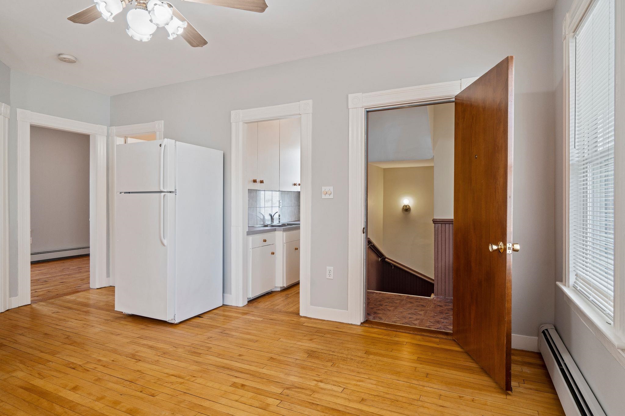 65 Boutwell Street, Unit 65 Manchester, NH 03102 - Photo 11 of 27