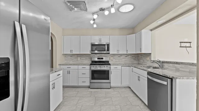 $499,900 | 2387 Broadway, Grand Junction, CO 81507