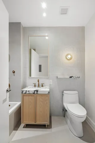 $1,445,000 | 109 Devoe Street, Unit 4 | Williamsburg