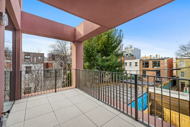 $1,445,000 | 109 Devoe Street, Unit 4 | Williamsburg