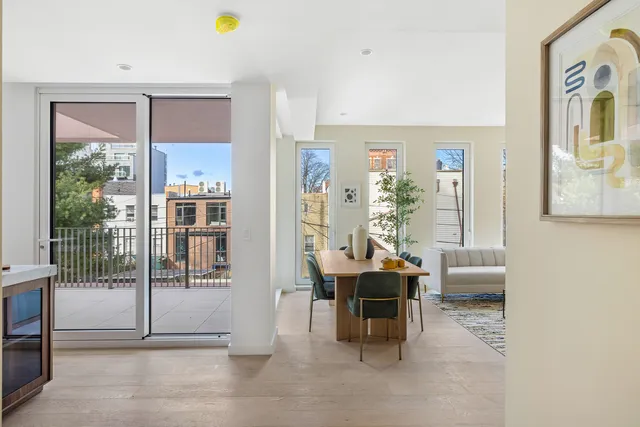 $1,445,000 | 109 Devoe Street, Unit 4 | Williamsburg