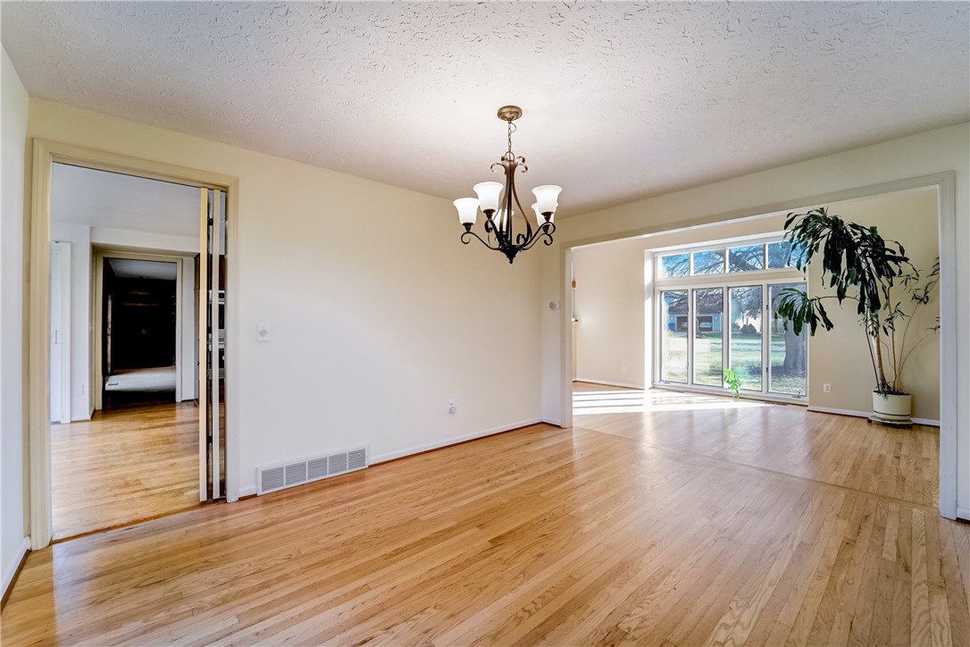 35 Copper Woods Pittsford, NY 14534 - Photo 7 of 48