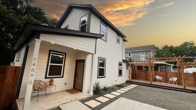 7409 Bethune Avenue, Unit 2 Austin, TX 78752 - Photo 1 of 1