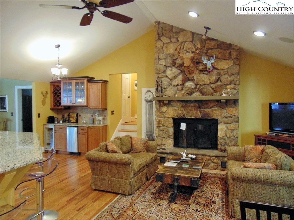52 Deer Run Road Glade Valley, NC 28627 - Photo 7 of 11 Gallery Image 7