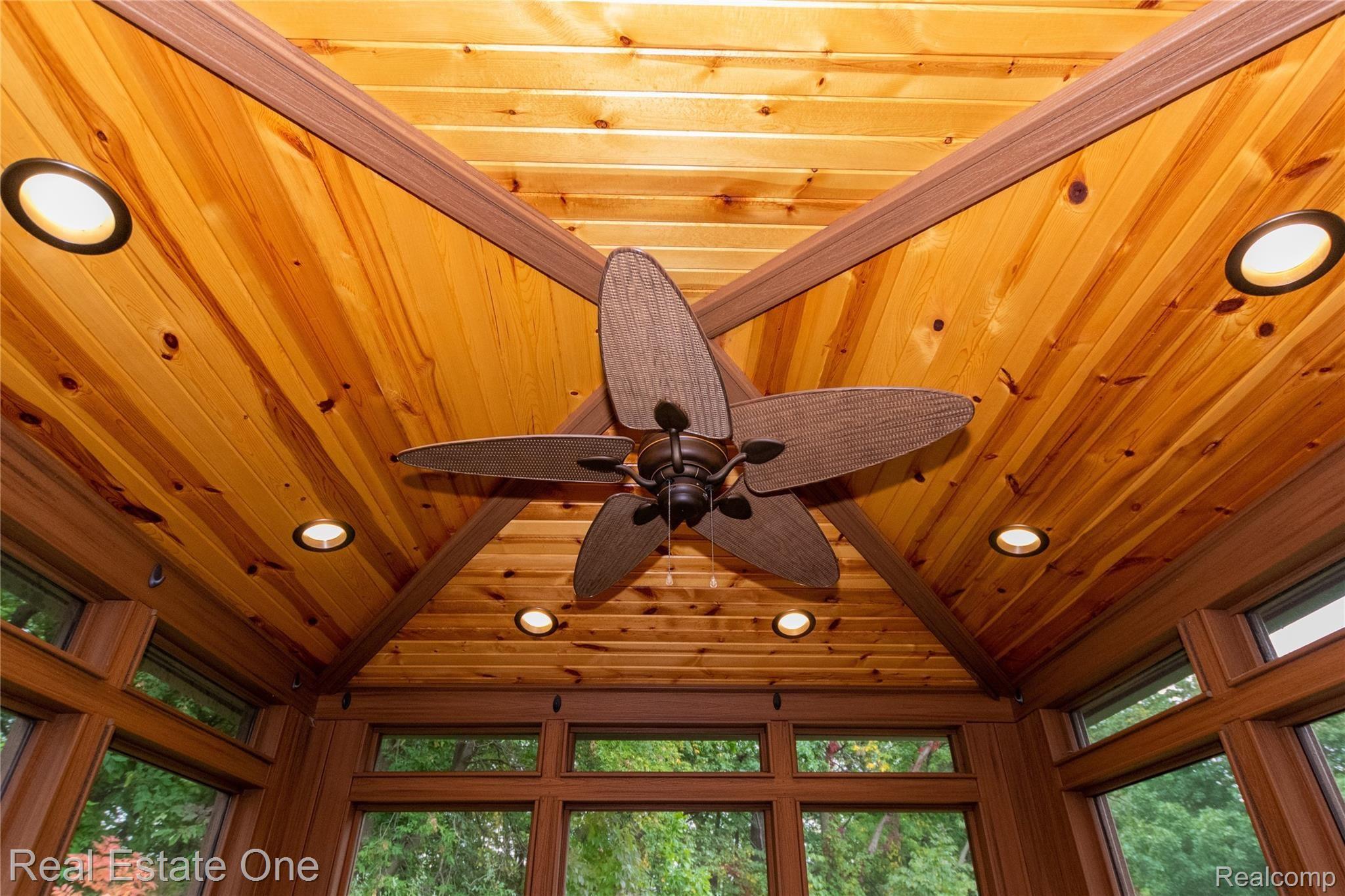 3959 Kaeleaf Road Lake Orion, MI 48360 - Photo 41 of 43 So much attention to detail