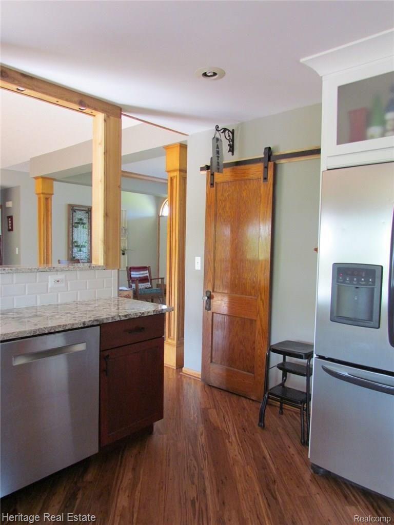 2301 Bullock Road Lapeer, MI 48446 - Photo 12 of 36 IMG_4809.jpg