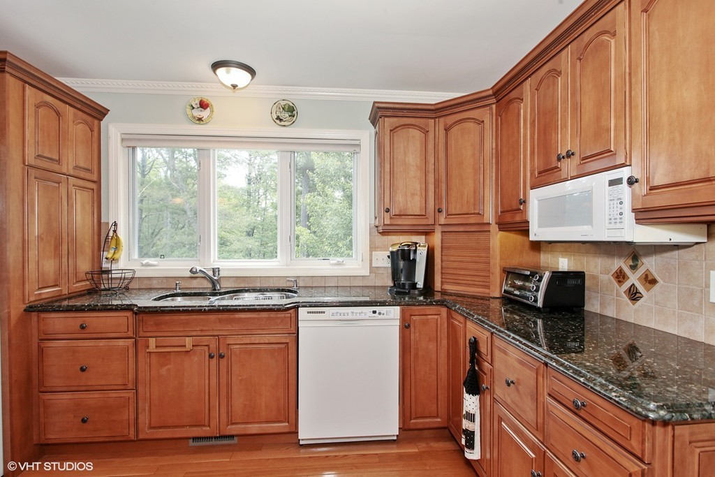 258 Barker Road Wareham, MA 02538 - Photo 8 of 21 Gallery Image 8