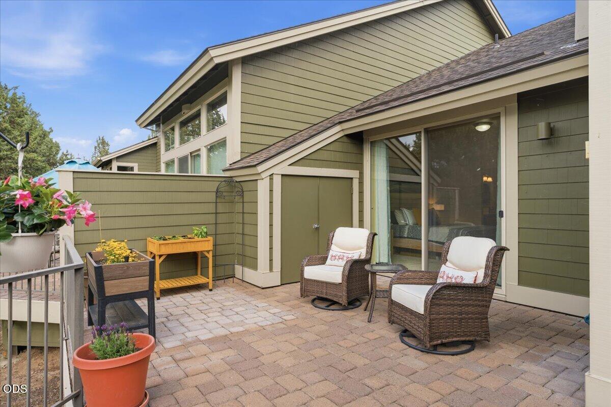 1354 Highland View Loop Redmond, OR 97756 - Photo 37 of 46