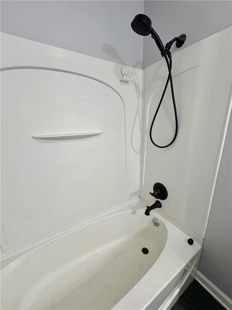 516 Carole Avenue Anderson, SC 29625 - Photo 17 of 34 Relax in this inviting tub/shower combination, perfect for unwinding after a long day.