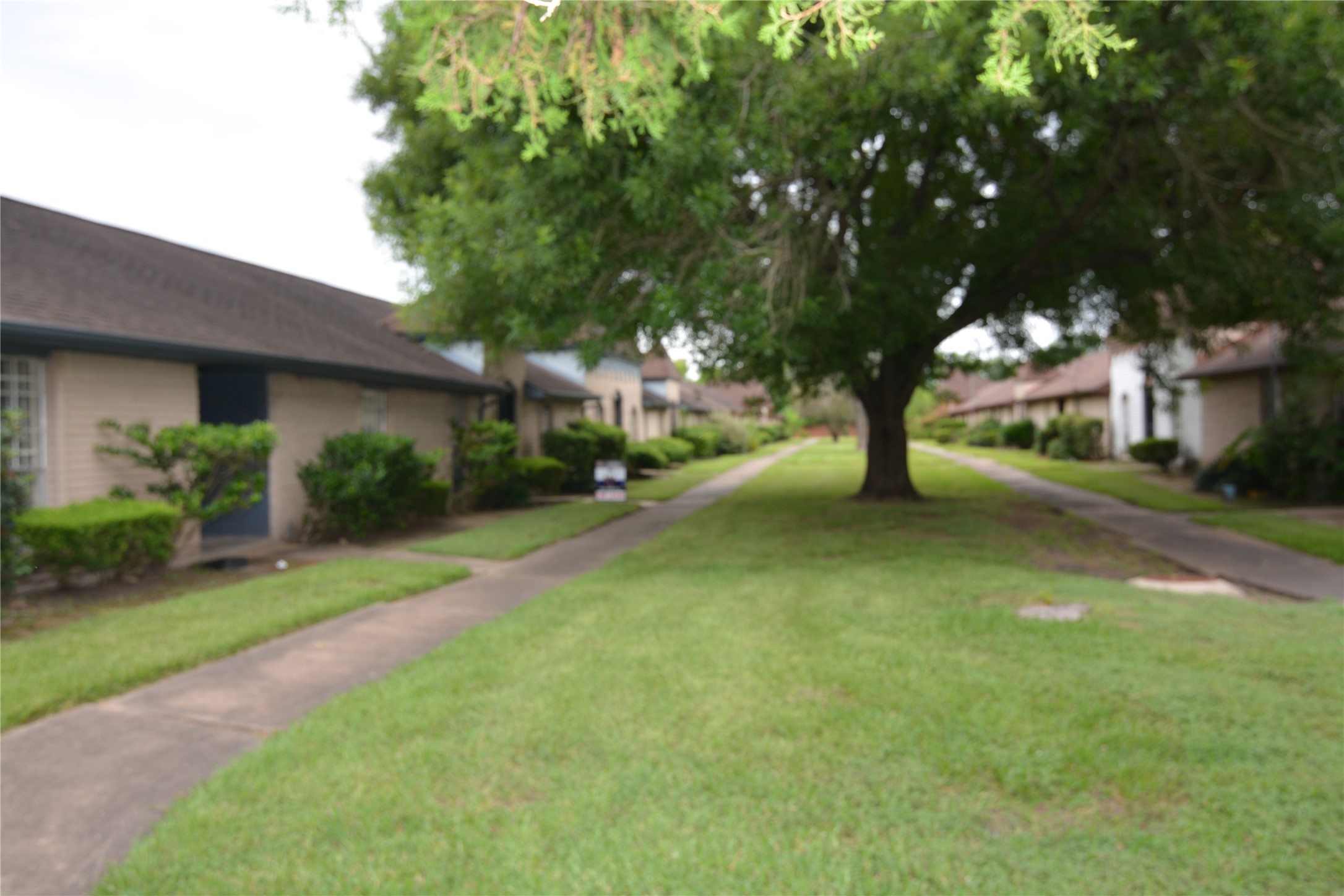7104 Jetty Lane Houston, TX 77072 - Photo 2 of 16