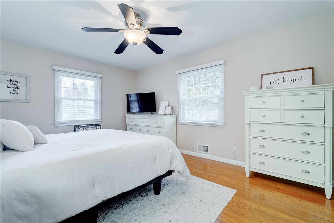 11 Stuyvesant Road Pittsford, NY 14534 - Photo 19 of 29 Gallery Image 19