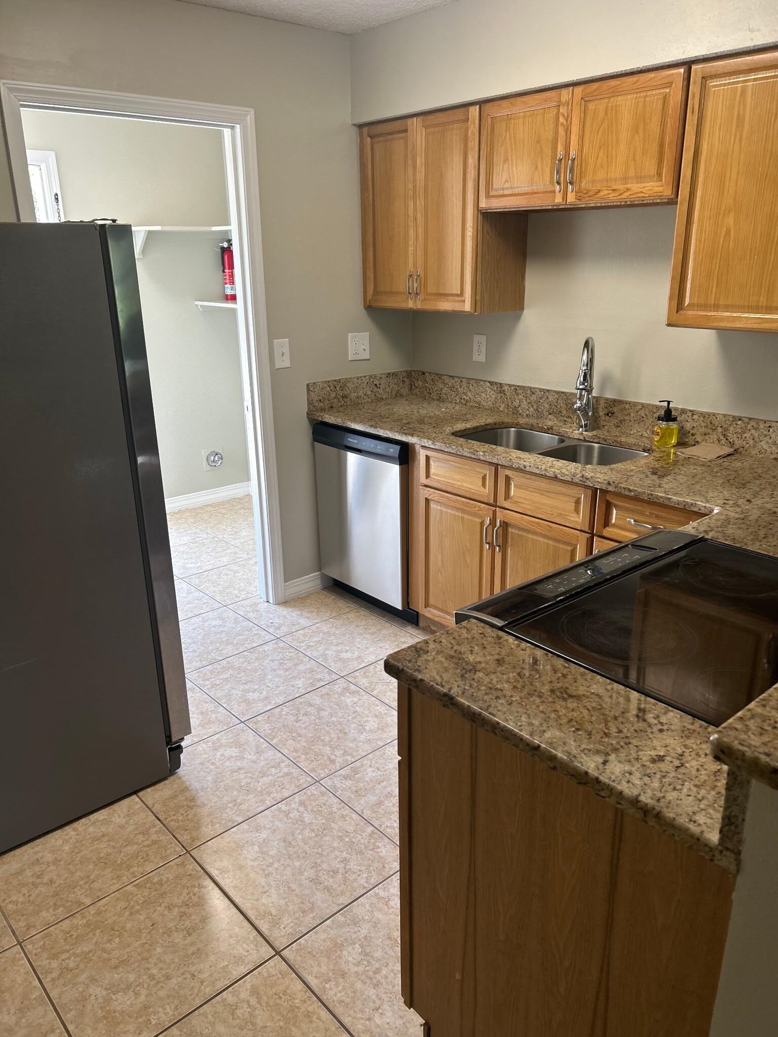 125 Rio Del Mar Street, Unit B St. Augustine, FL 32080 - Photo 5 of 25 Gallery Image 5