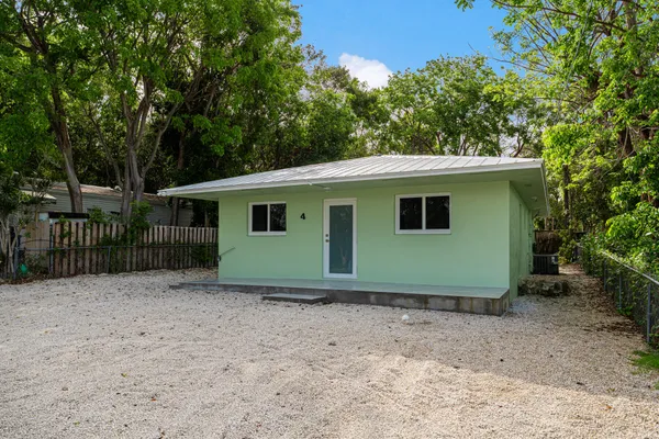 $635,000 | 4 Norwood Avenue, Key Largo, FL 33037