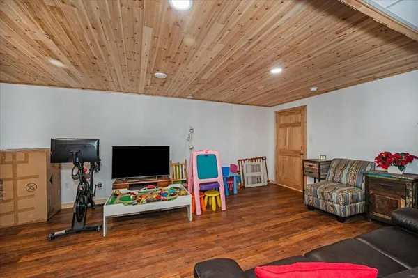 $645,000 | 4318 Valley Brook Road, Superior, WI 54880