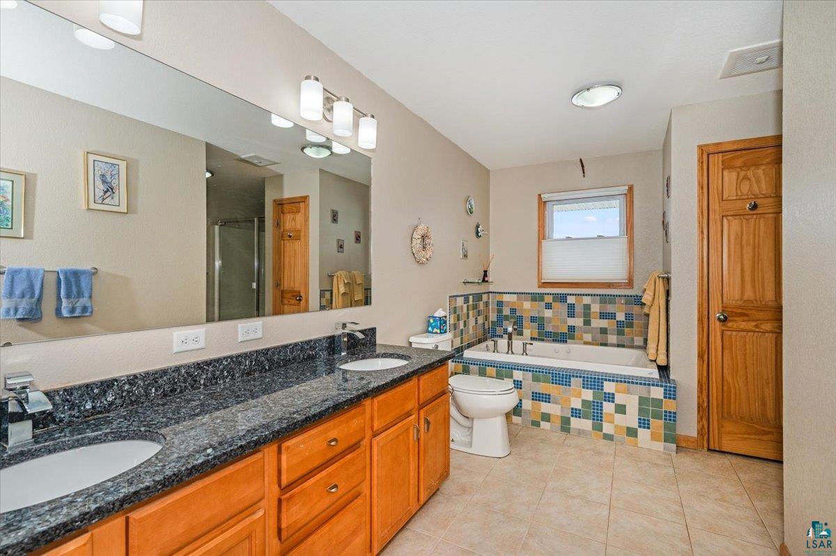 4318 Valley Brook Road Superior, WI 54880 - Photo 25 of 68