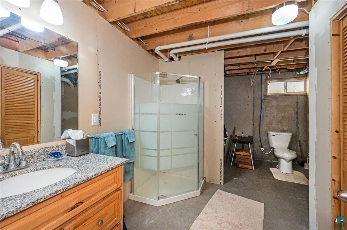 4318 Valley Brook Road Superior, WI 54880 - Photo 29 of 68
