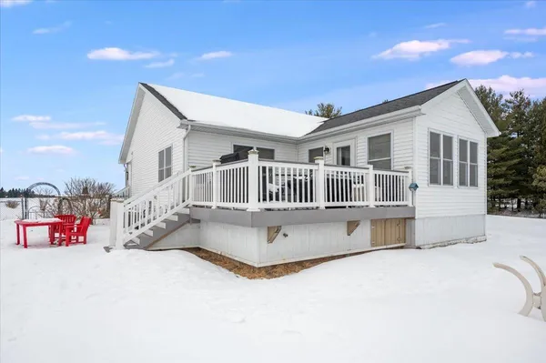 $645,000 | 4318 Valley Brook Road, Superior, WI 54880