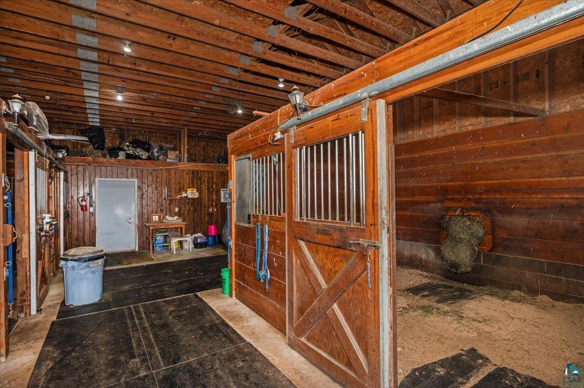 4318 Valley Brook Road Superior, WI 54880 - Photo 36 of 68