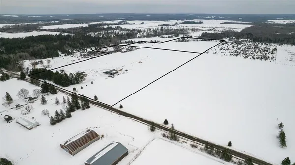 $645,000 | 4318 Valley Brook Road, Superior, WI 54880