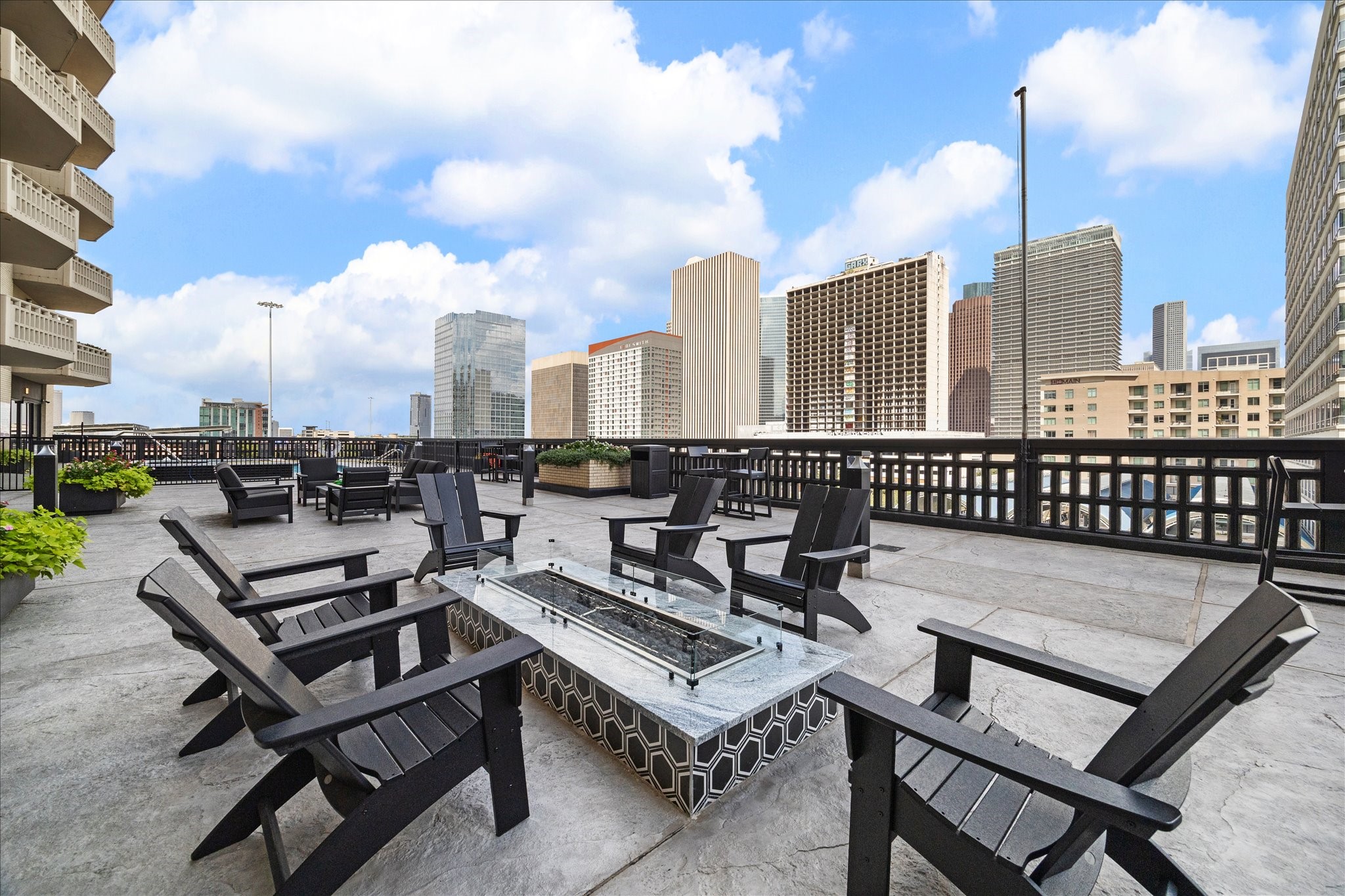 2016 Main Street, Unit 2417 Houston, TX 77002 - Photo 32 of 40 a view of a terrace with sitting area