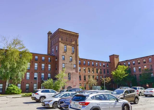 $279,500 | 156 Front Street, Unit 111, Exeter, NH 03833