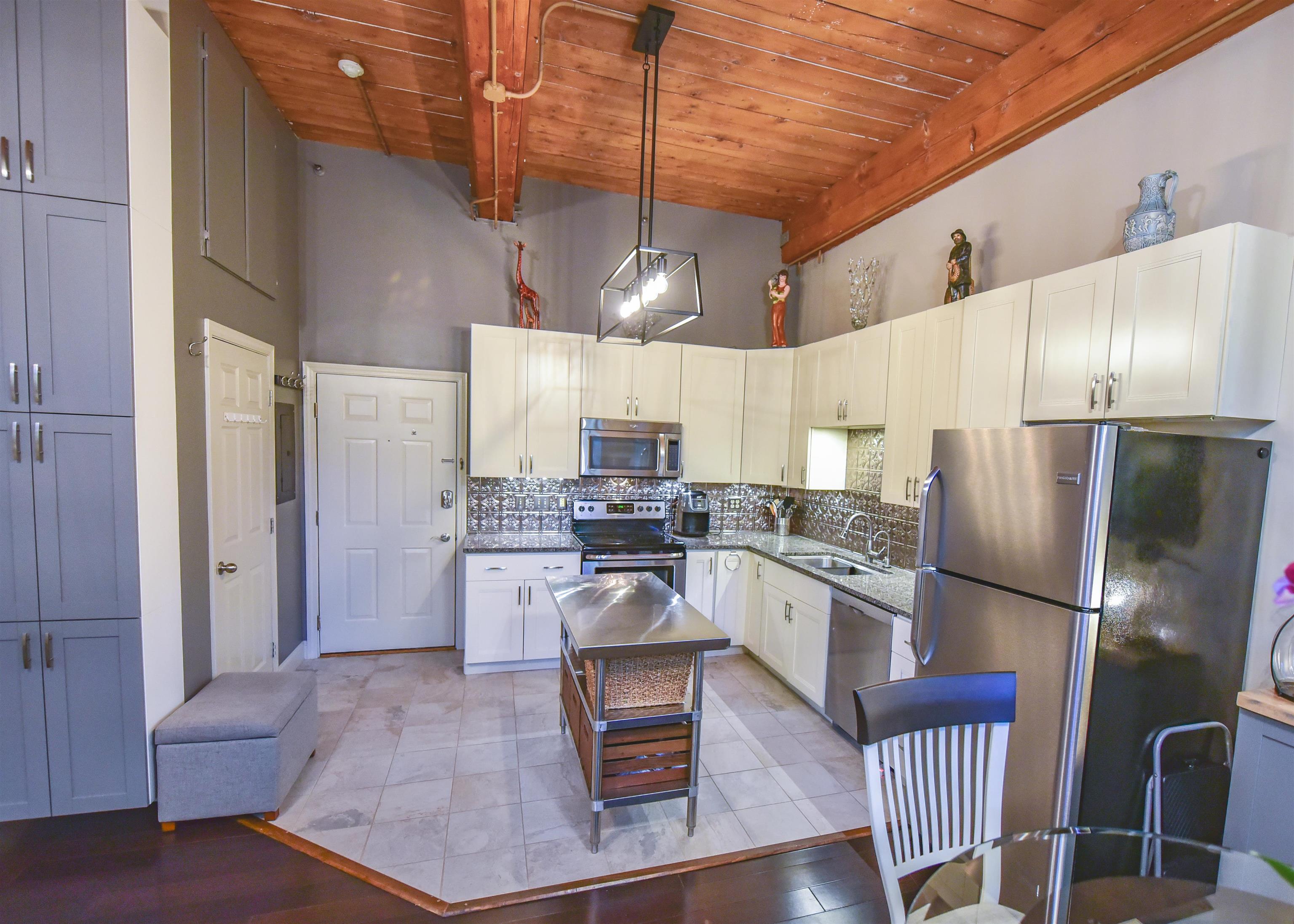 156 Front Street, Unit 111 Exeter, NH 03833 - Photo 15 of 18