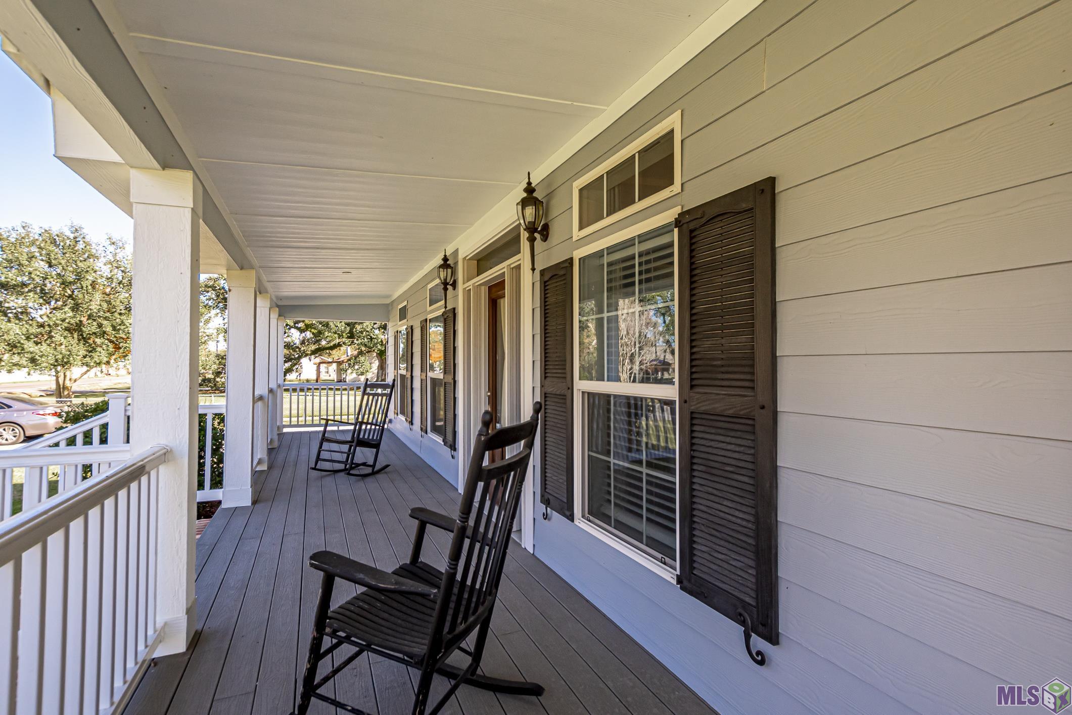 44299 Gold Place Road St. Amant, LA 70774 - Photo 3 of 27 Gallery Image 3