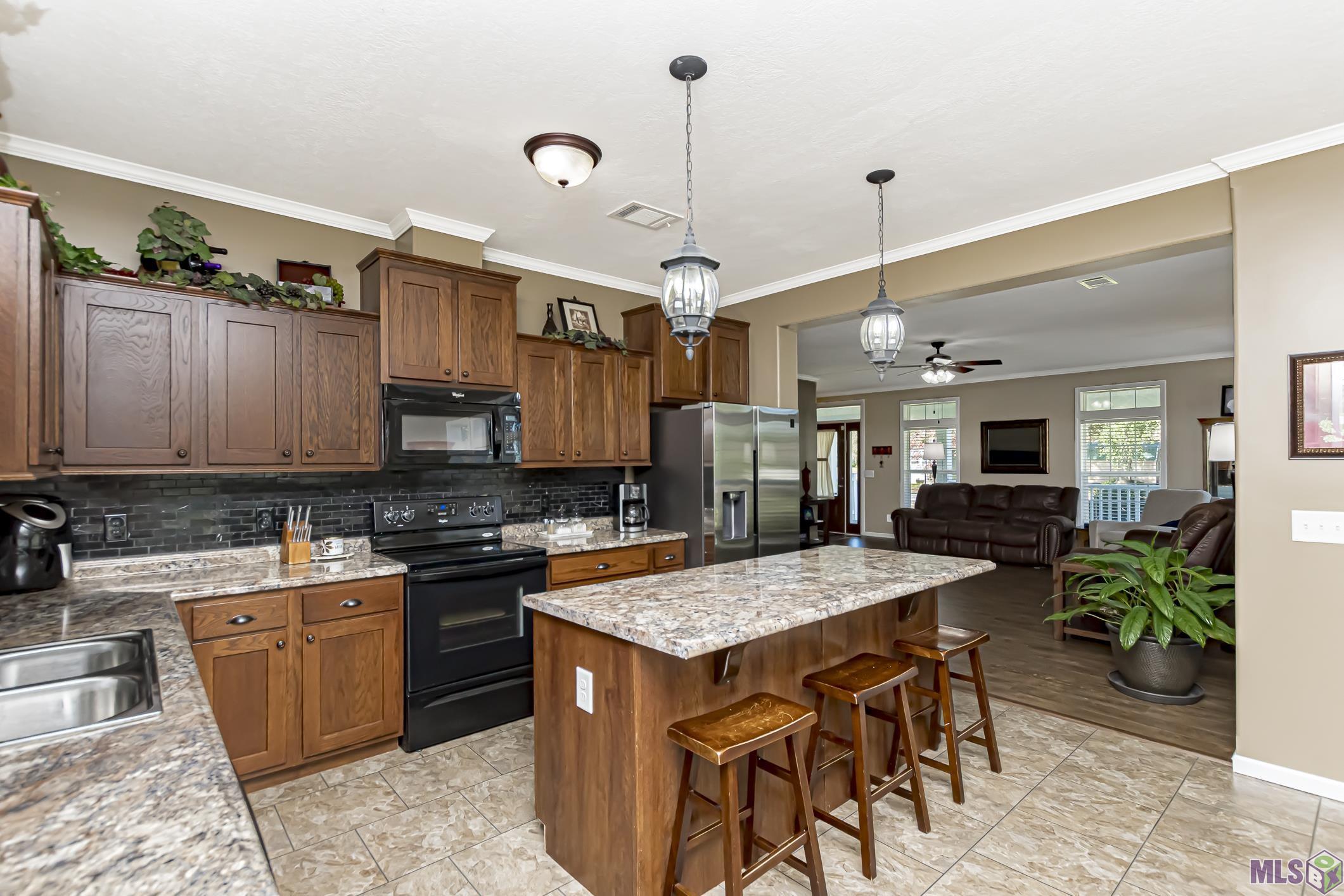44299 Gold Place Road St. Amant, LA 70774 - Photo 4 of 27 Gallery Image 4