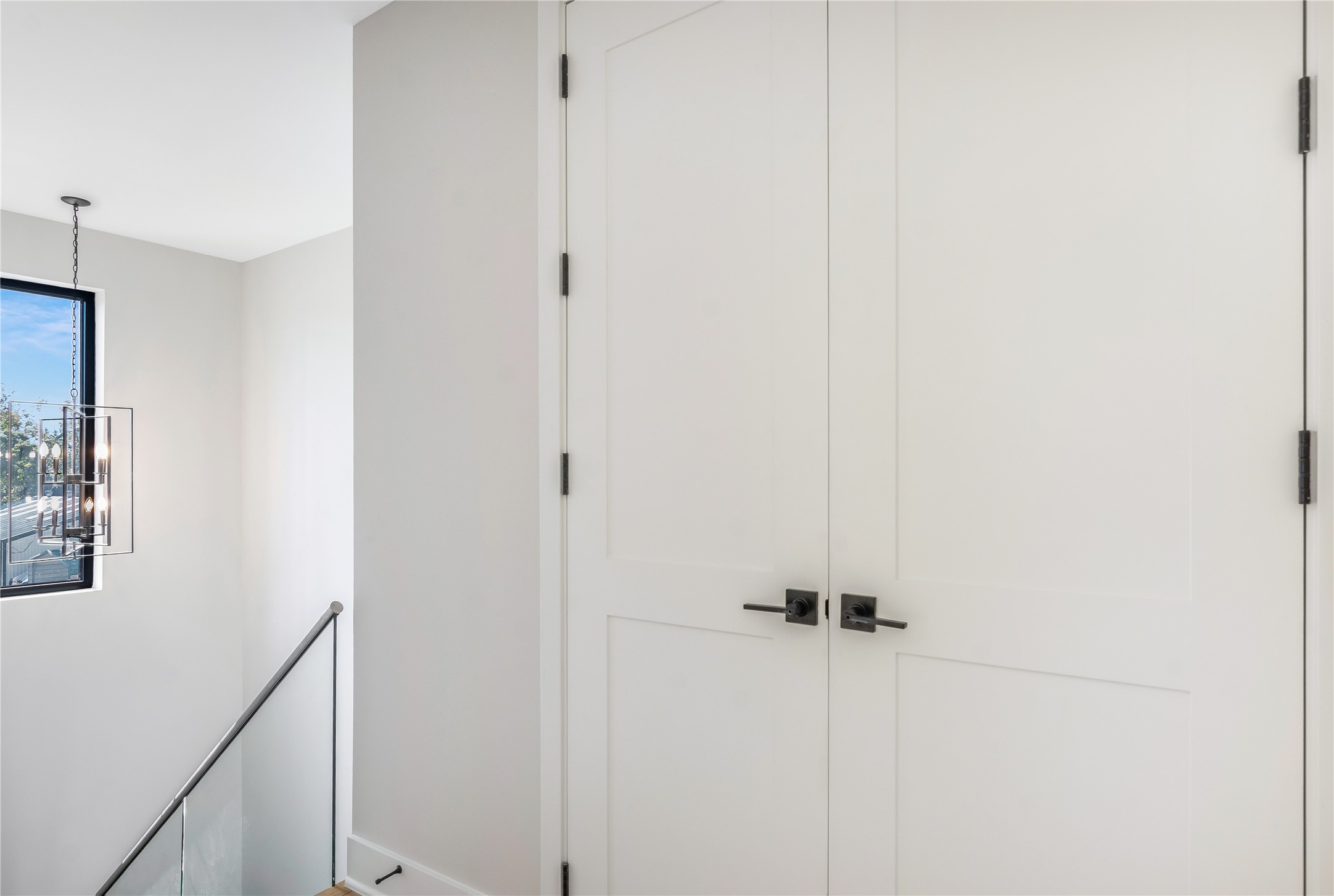 2239 Blalock Road Houston, TX 77080 - Photo 31 of 33 a view of a bathroom