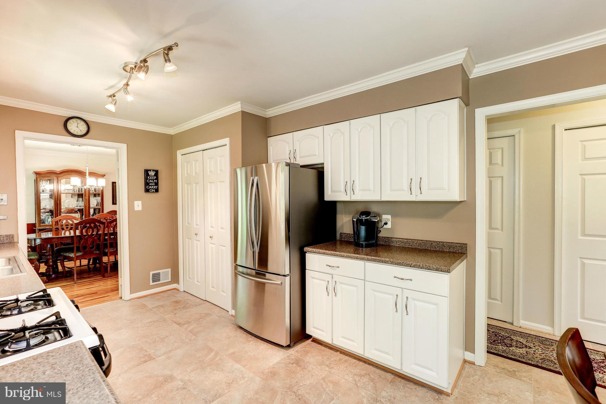 7024 Flax Street Springfield, VA 22152 - Photo 5 of 30 UPDATED KITCHEN, SS FRIDGE APRIL 2017