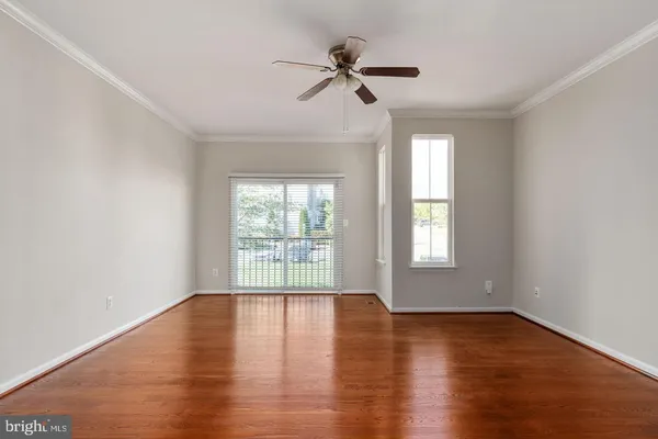 $425,000 | 2881 Chinkapin Oak Lane, Unit 236, Woodbridge, VA 22191